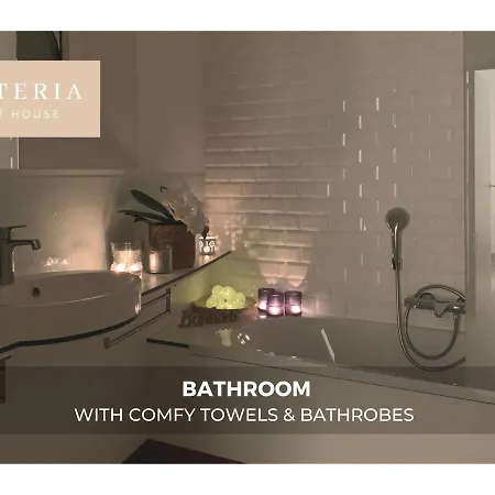 Wisteria Holiday home Villers-l'Eveque